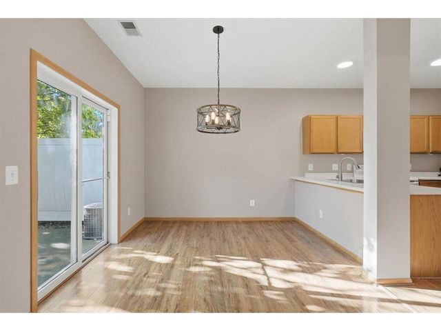 537 Woodduck Drive #F, Woodbury, MN 55125
