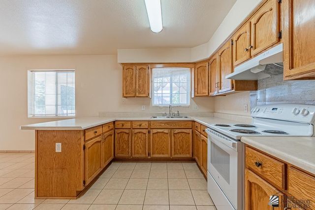 1998 E Los Olivos Dr, San Luis, AZ 85336