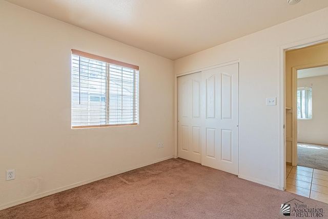 1998 E Los Olivos Dr, San Luis, AZ 85336