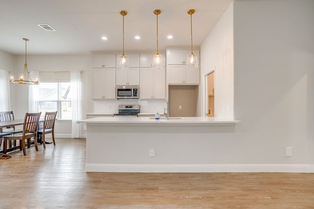 544 Ryer Trail, Burleson, TX 76028