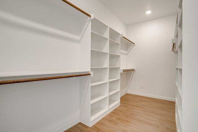 544 Ryer Trail, Burleson, TX 76028