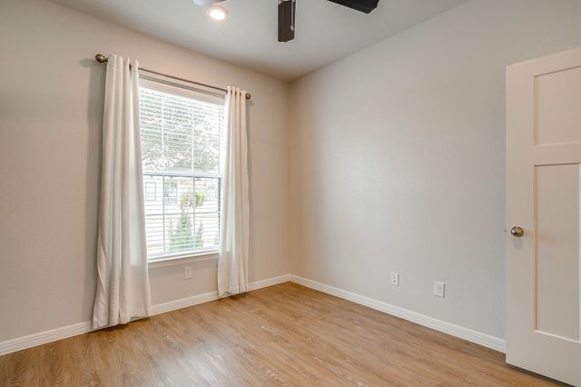 544 Ryer Trail, Burleson, TX 76028