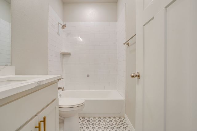 544 Ryer Trail, Burleson, TX 76028