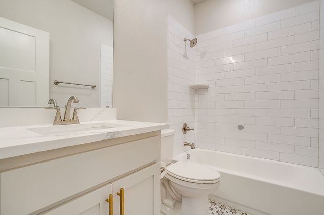 544 Ryer Trail, Burleson, TX 76028