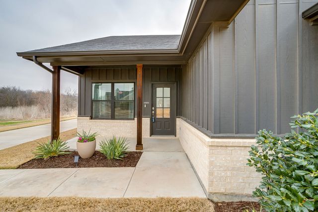 544 Ryer Trail, Burleson, TX 76028