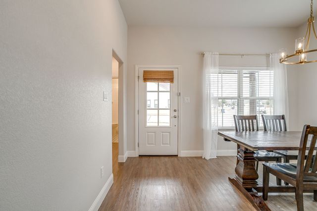 544 Ryer Trail, Burleson, TX 76028