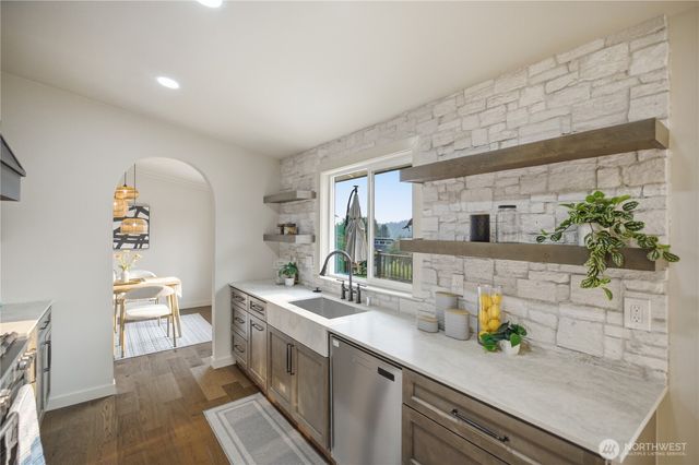 13750 SE 23rd Lane, Bellevue, WA 98005