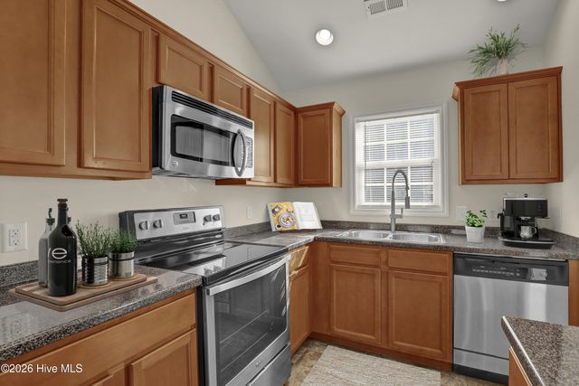 198 Windfield Lane, Holly Ridge, NC 28445