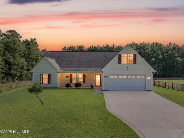 198 Windfield Lane, Holly Ridge, NC 28445