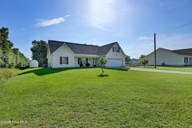 198 Windfield Lane, Holly Ridge, NC 28445