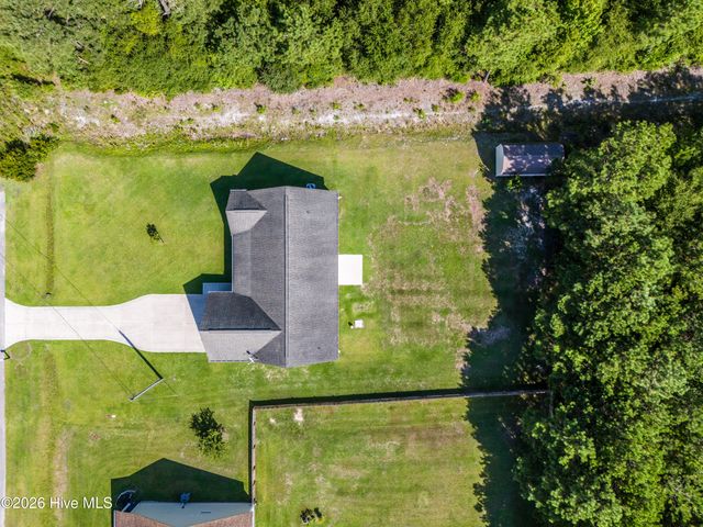 198 Windfield Lane, Holly Ridge, NC 28445