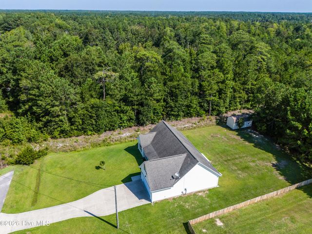 198 Windfield Lane, Holly Ridge, NC 28445