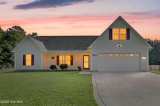 198 Windfield Lane, Holly Ridge, NC 28445