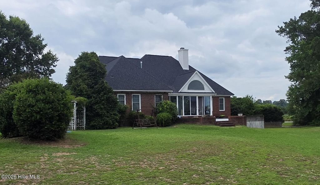 4945 Burnett Road, Battleboro, NC 27809