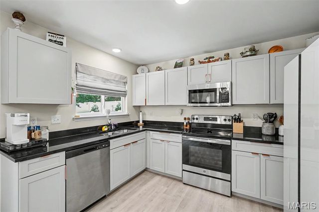 343 Birchwood Drive, Moscow Mills, MO 63362