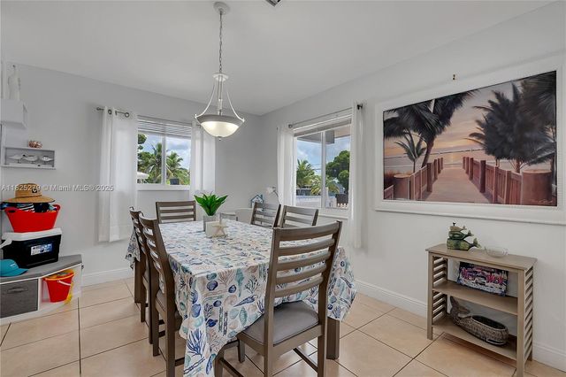 939 Plantation Rd, Key Largo, FL 33037