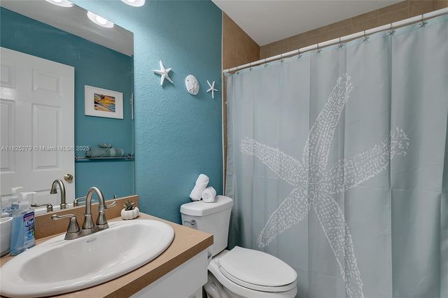 939 Plantation Rd, Key Largo, FL 33037