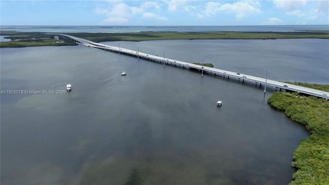 939 Plantation Rd, Key Largo, FL 33037