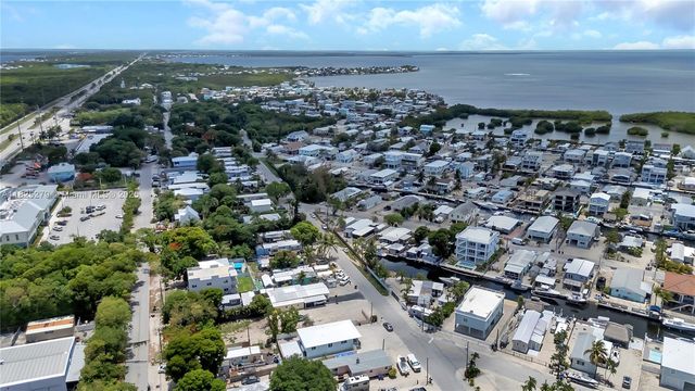 939 Plantation Rd, Key Largo, FL 33037