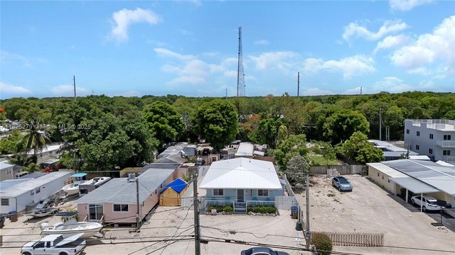 939 Plantation Rd, Key Largo, FL 33037