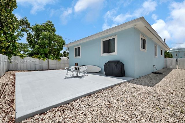 939 Plantation Rd, Key Largo, FL 33037