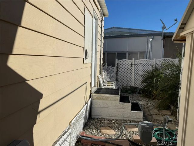 332 N Lyon, Hemet, CA 92543