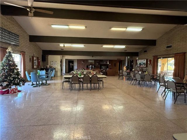 332 N Lyon, Hemet, CA 92543