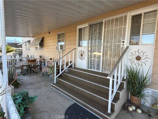 332 N Lyon, Hemet, CA 92543