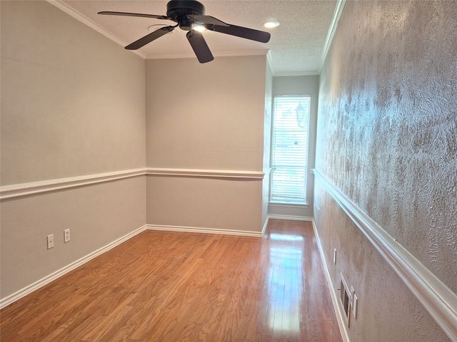 1113 Crest Park Drive, Garland, TX 75042