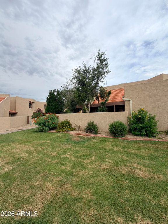 13822 N 41ST Court, Phoenix, AZ 85053 — exterior