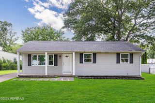 585 Fawn Drive, Toms River, NJ 08753