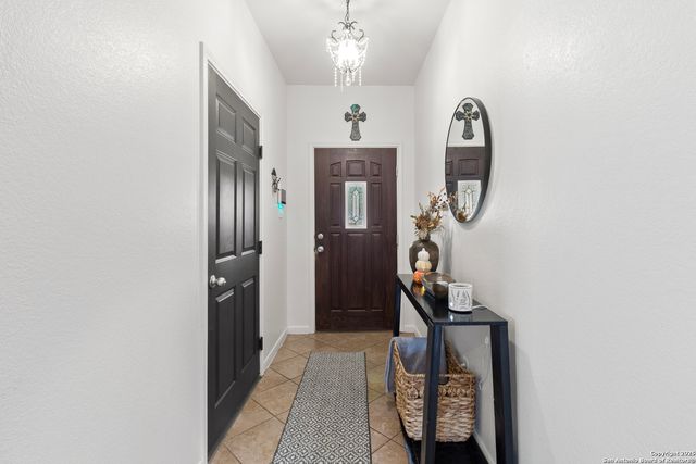 4719 Badland Beacon, Converse, TX 78109