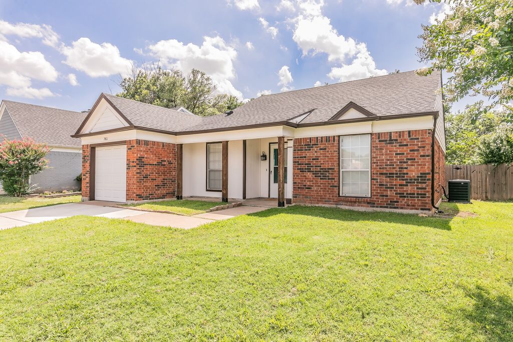 7801 Waxwing Circle W, Fort Worth, TX 76137