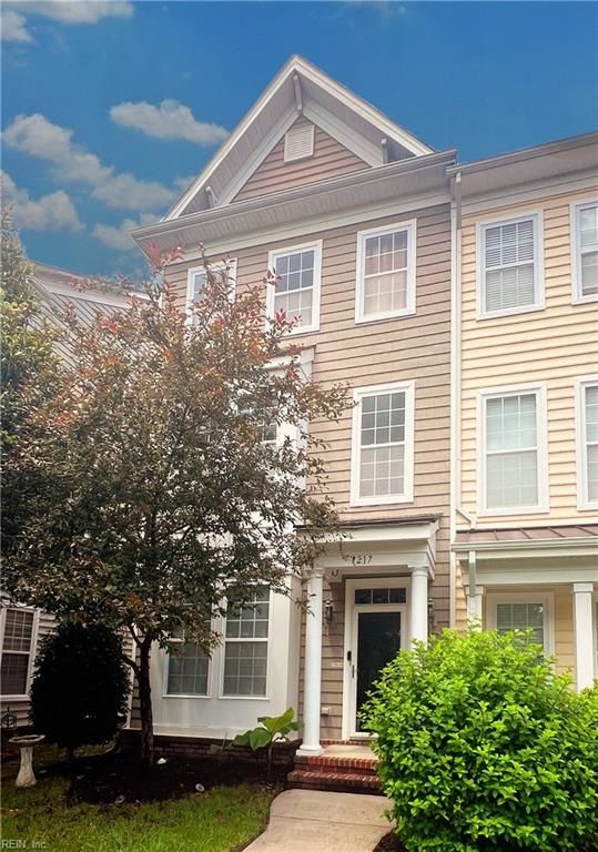 217 Tigerlilly DR, Portsmouth, VA 23701