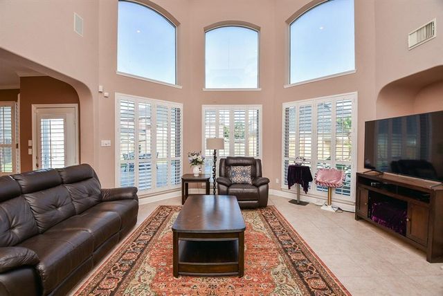 3911 Trailstone Lane, Katy, TX 77494