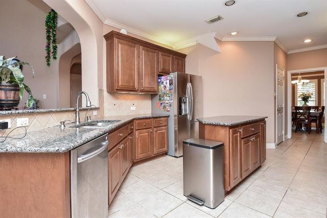 3911 Trailstone Lane, Katy, TX 77494