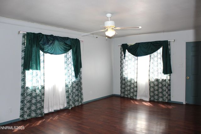 1885 Castle Way, Reno, NV 89512