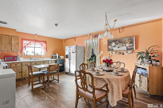 1885 Castle Way, Reno, NV 89512