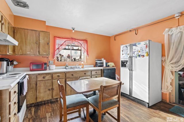 1885 Castle Way, Reno, NV 89512