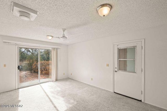 415 S Vista Del Rio, Green Valley, AZ 85614