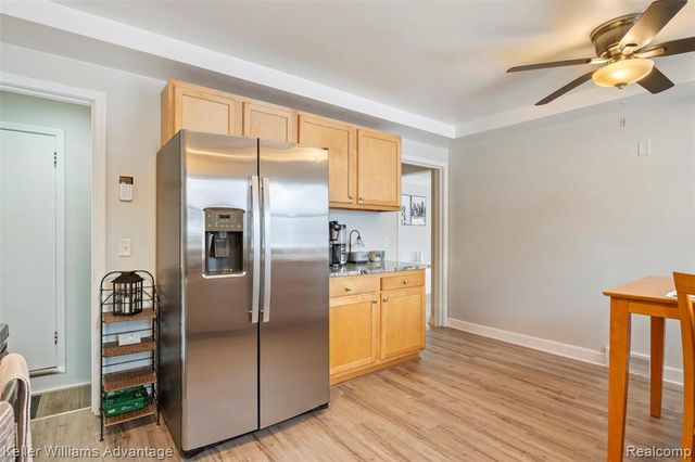 26709 5 Mile Road, Redford, MI 48239