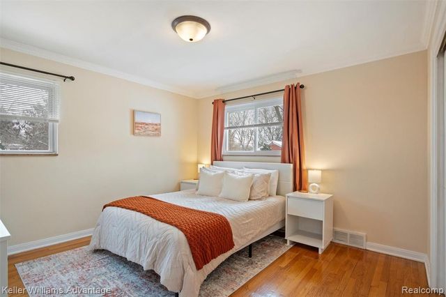 26709 5 Mile Road, Redford, MI 48239