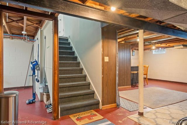 26709 5 Mile Road, Redford, MI 48239