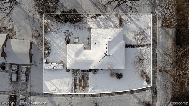 26709 5 Mile Road, Redford, MI 48239