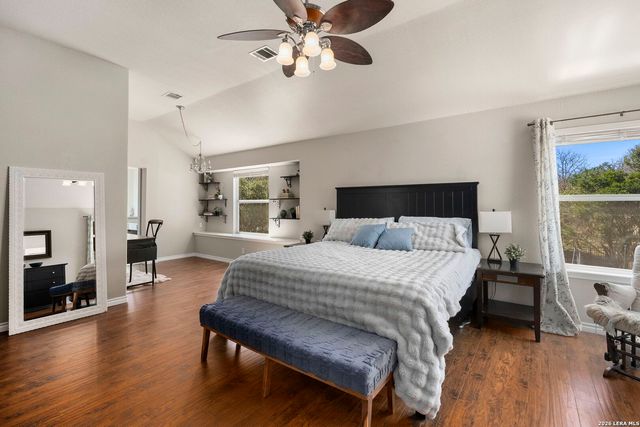 4513 Horseshoe Cv, Schertz, TX 78154