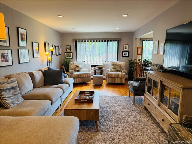 8 E Lawrence Park Drive 9, Piermont, NY 10968