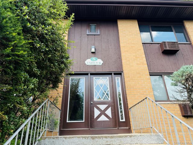 8 E Lawrence Park Drive 9, Piermont, NY 10968
