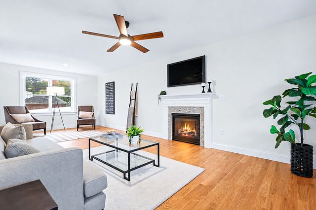 11 Bennington, Haverhill, MA 01832