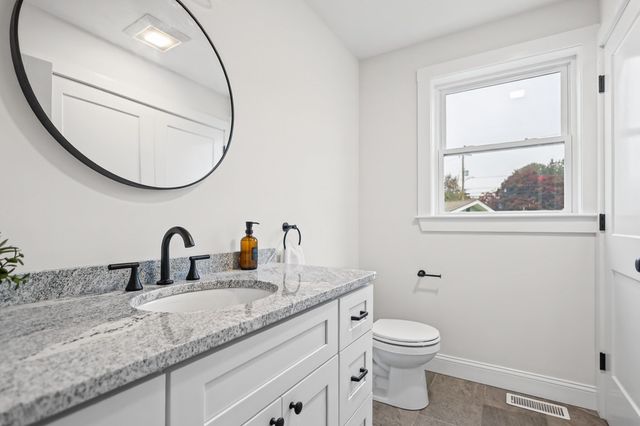 11 Bennington, Haverhill, MA 01832