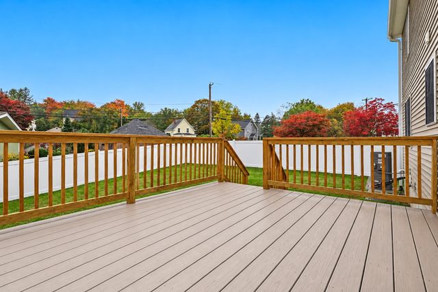 11 Bennington, Haverhill, MA 01832